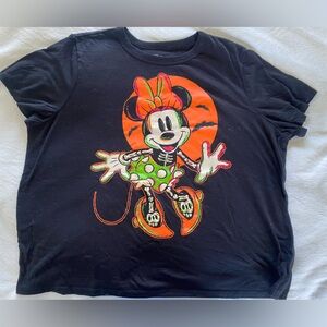 Women’s XL Halloween Minnie Mouse t-shirt. Worn once. Super comfy, no damage